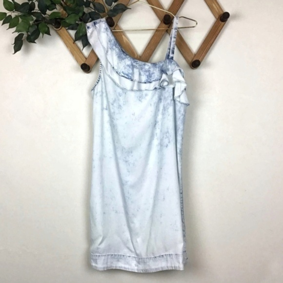 Anthropologie Dresses & Skirts - Anthro Holding Horses Shoulder Ruffle Denim Dress